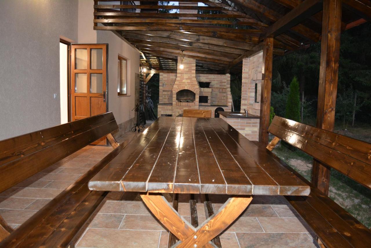 Cabana Din Padure Finis Esterno foto